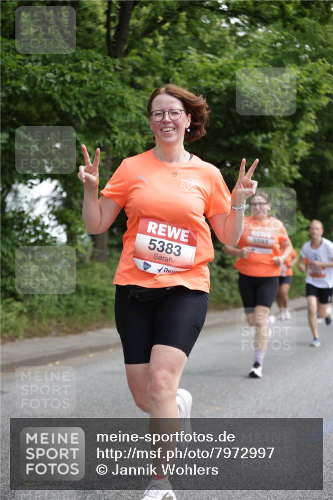 15.06.2025 - REWE Women's Run Jannik Wohlers http://msf.ph/oto/7972997 15.06.2025 10:07:39 Laufen 5383, 5593 meine-sportfotos.de