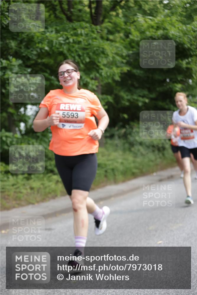 15.06.2025 - REWE Women's Run Jannik Wohlers http://msf.ph/oto/7973018 15.06.2025 10:07:41 Laufen 5593 meine-sportfotos.de