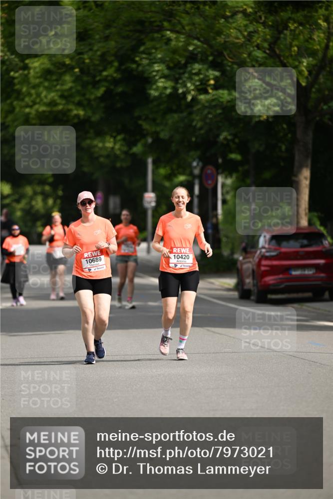 15.06.2025 - REWE Women's Run Dr. Thomas Lammeyer http://msf.ph/oto/7973021 15.06.2025 10:03:21 Laufen 10689, 10420 meine-sportfotos.de