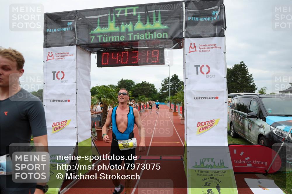 15.06.2025 - 7 Türme Triathlon Michael Strokosch http://msf.ph/oto/7973075 15.06.2025 14:03:18 Ziel 571, 709, 773, 1060, 1088 meine-sportfotos.de