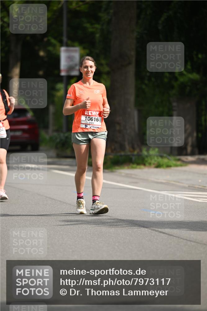 15.06.2025 - REWE Women's Run Dr. Thomas Lammeyer http://msf.ph/oto/7973117 15.06.2025 10:03:36 Laufen 041, 10616 meine-sportfotos.de