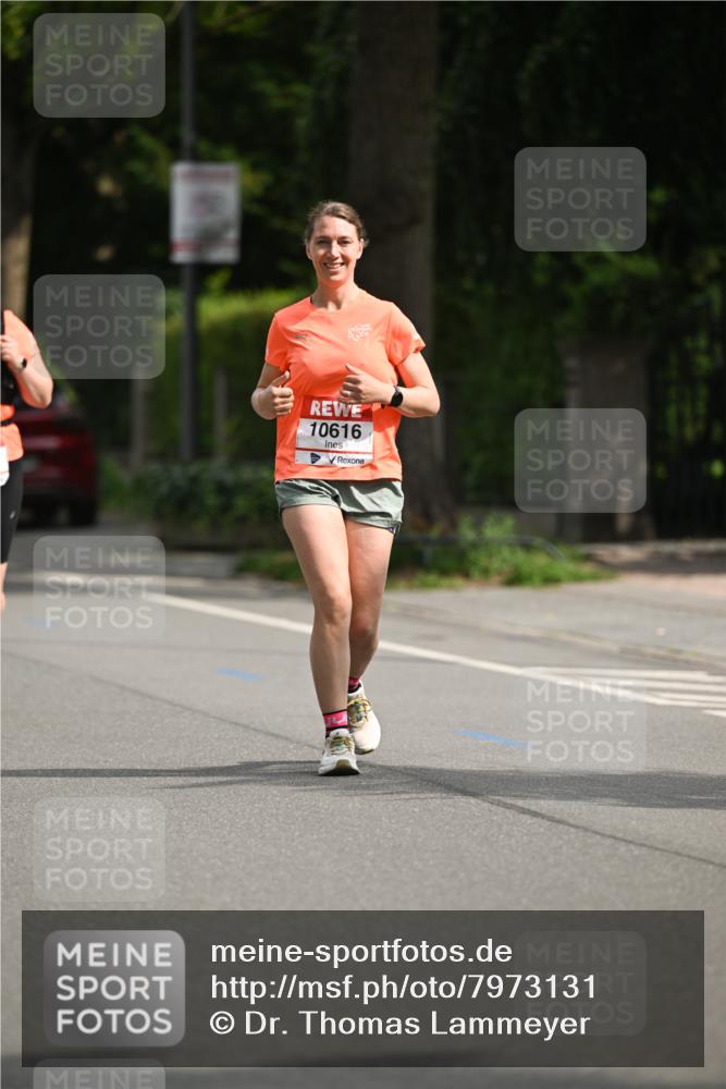 15.06.2025 - REWE Women's Run Dr. Thomas Lammeyer http://msf.ph/oto/7973131 15.06.2025 10:03:37 Laufen 10616 meine-sportfotos.de