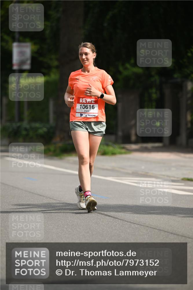 15.06.2025 - REWE Women's Run Dr. Thomas Lammeyer http://msf.ph/oto/7973152 15.06.2025 10:03:37 Laufen 10616 meine-sportfotos.de