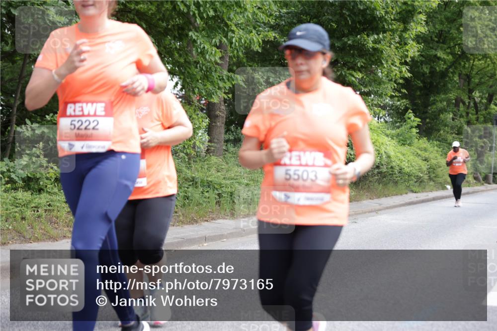 15.06.2025 - REWE Women's Run Jannik Wohlers http://msf.ph/oto/7973165 15.06.2025 10:07:46 Laufen 5222, 5503 meine-sportfotos.de