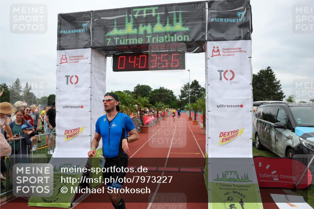 15.06.2025 - 7 Türme Triathlon Michael Strokosch http://msf.ph/oto/7973227 15.06.2025 14:03:56 Ziel 561 meine-sportfotos.de