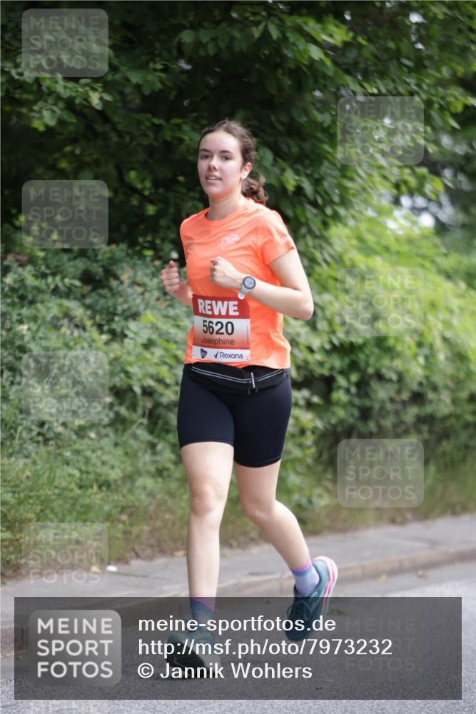 15.06.2025 - REWE Women's Run Jannik Wohlers http://msf.ph/oto/7973232 15.06.2025 10:07:57 Laufen 5620 meine-sportfotos.de
