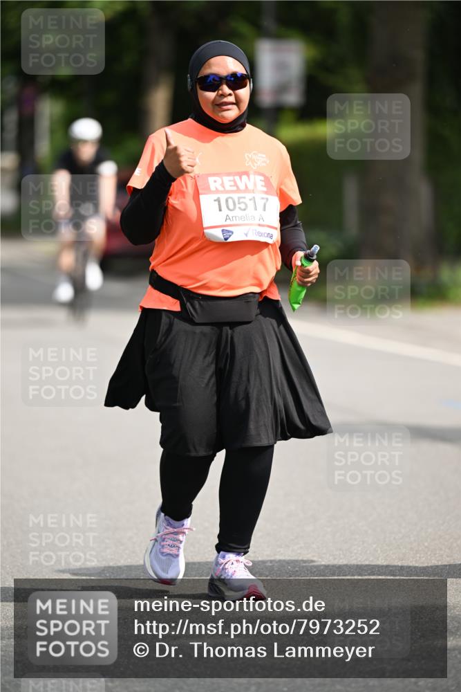 15.06.2025 - REWE Women's Run Dr. Thomas Lammeyer http://msf.ph/oto/7973252 15.06.2025 10:03:42 Laufen 10517 meine-sportfotos.de