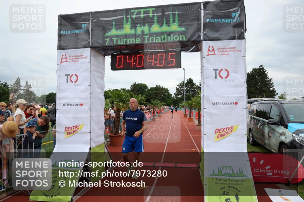 15.06.2025 - 7 Türme Triathlon Michael Strokosch http://msf.ph/oto/7973280 15.06.2025 14:04:04 Ziel 192, 1180 meine-sportfotos.de
