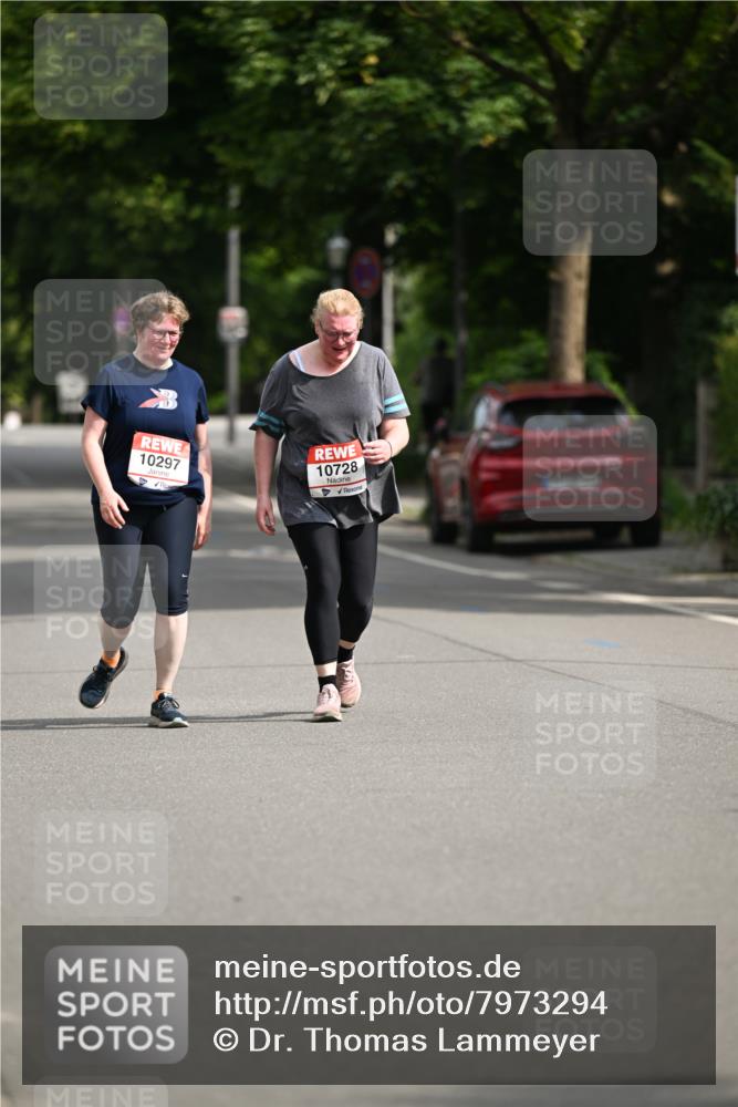 15.06.2025 - REWE Women's Run Dr. Thomas Lammeyer http://msf.ph/oto/7973294 15.06.2025 10:03:53 Laufen 10297, 10728 meine-sportfotos.de
