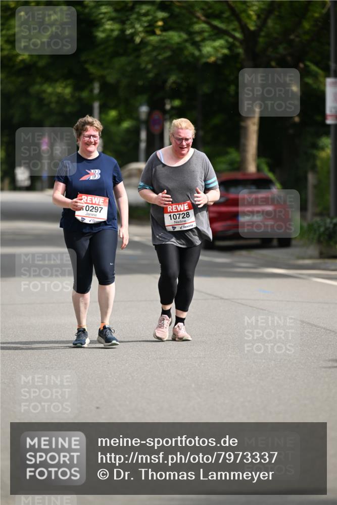 15.06.2025 - REWE Women's Run Dr. Thomas Lammeyer http://msf.ph/oto/7973337 15.06.2025 10:03:55 Laufen 0297, 10728 meine-sportfotos.de