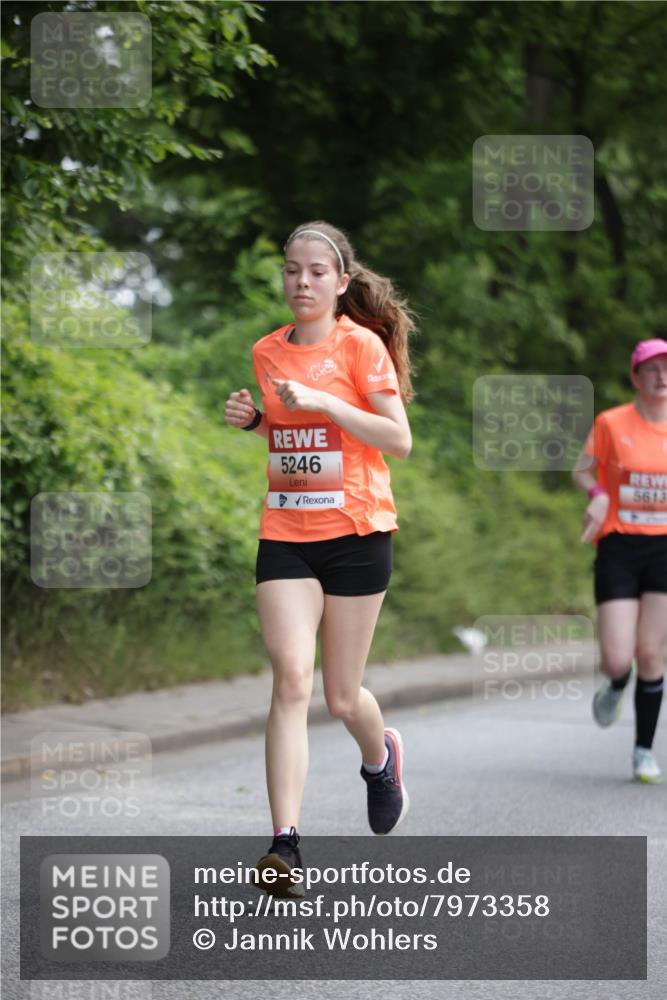 15.06.2025 - REWE Women's Run Jannik Wohlers http://msf.ph/oto/7973358 15.06.2025 10:08:02 Laufen 5246 meine-sportfotos.de