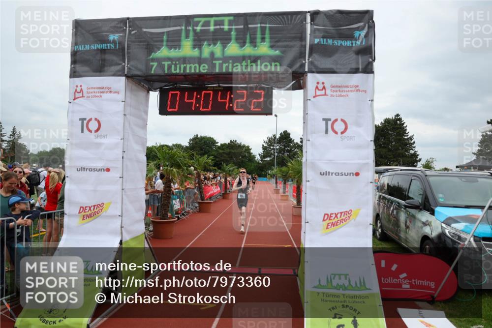 15.06.2025 - 7 Türme Triathlon Michael Strokosch http://msf.ph/oto/7973360 15.06.2025 14:04:22 Ziel 605 meine-sportfotos.de