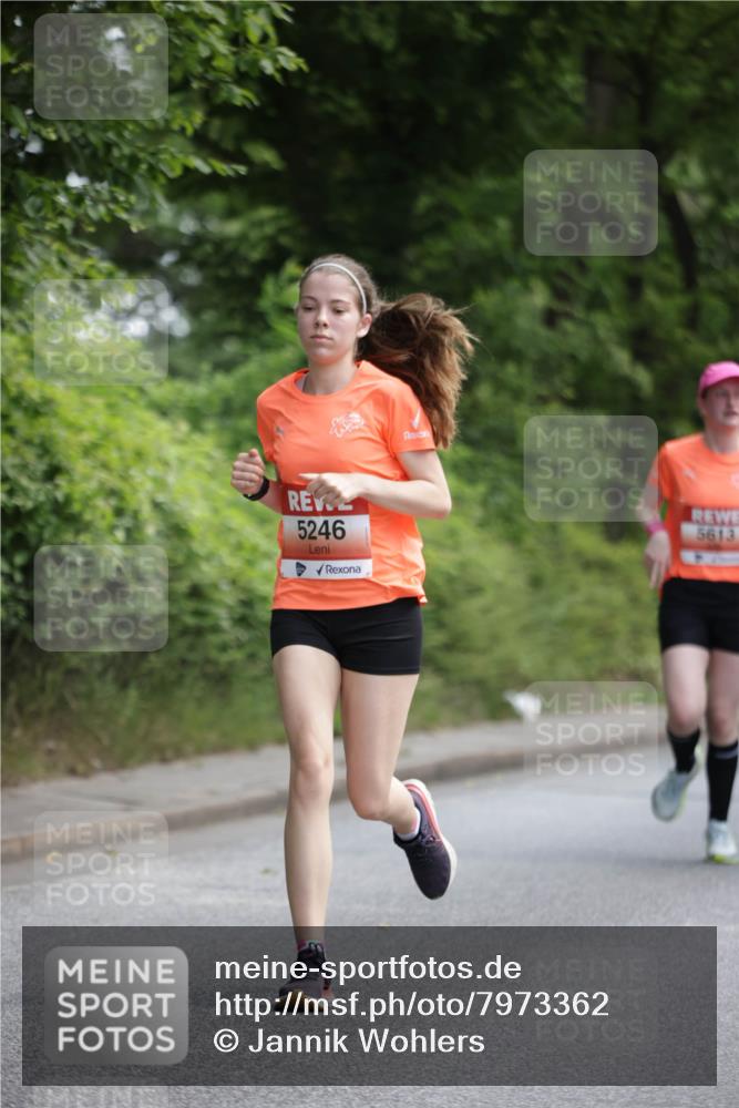 15.06.2025 - REWE Women's Run Jannik Wohlers http://msf.ph/oto/7973362 15.06.2025 10:08:02 Laufen 5246 meine-sportfotos.de