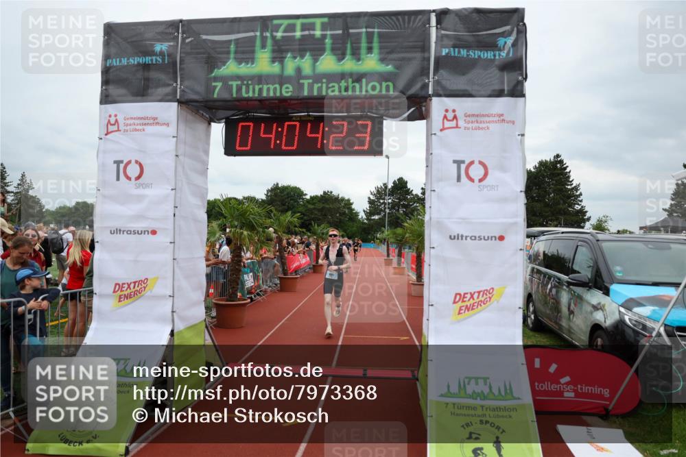 15.06.2025 - 7 Türme Triathlon Michael Strokosch http://msf.ph/oto/7973368 15.06.2025 14:04:22 Ziel 605 meine-sportfotos.de