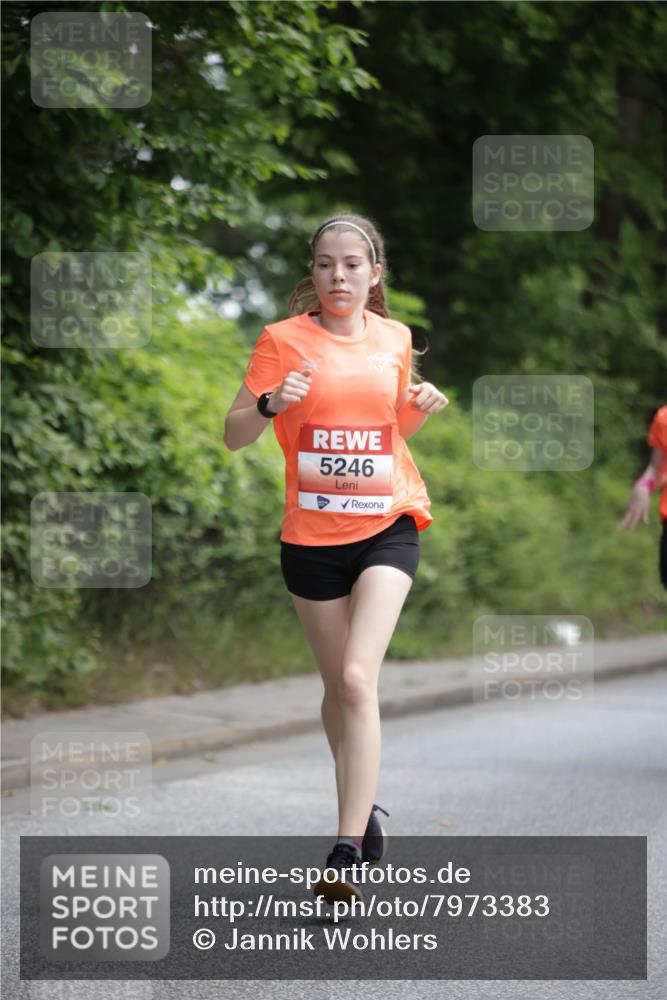 15.06.2025 - REWE Women's Run Jannik Wohlers http://msf.ph/oto/7973383 15.06.2025 10:08:02 Laufen 5246 meine-sportfotos.de