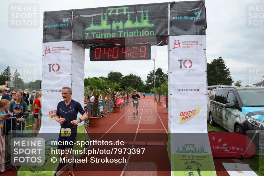 15.06.2025 - 7 Türme Triathlon Michael Strokosch http://msf.ph/oto/7973397 15.06.2025 14:04:29 Ziel 605, 988, 1169 meine-sportfotos.de