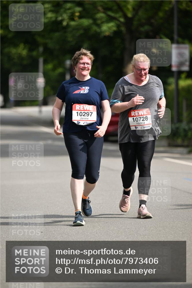 15.06.2025 - REWE Women's Run Dr. Thomas Lammeyer http://msf.ph/oto/7973406 15.06.2025 10:03:57 Laufen 10297, 10728 meine-sportfotos.de