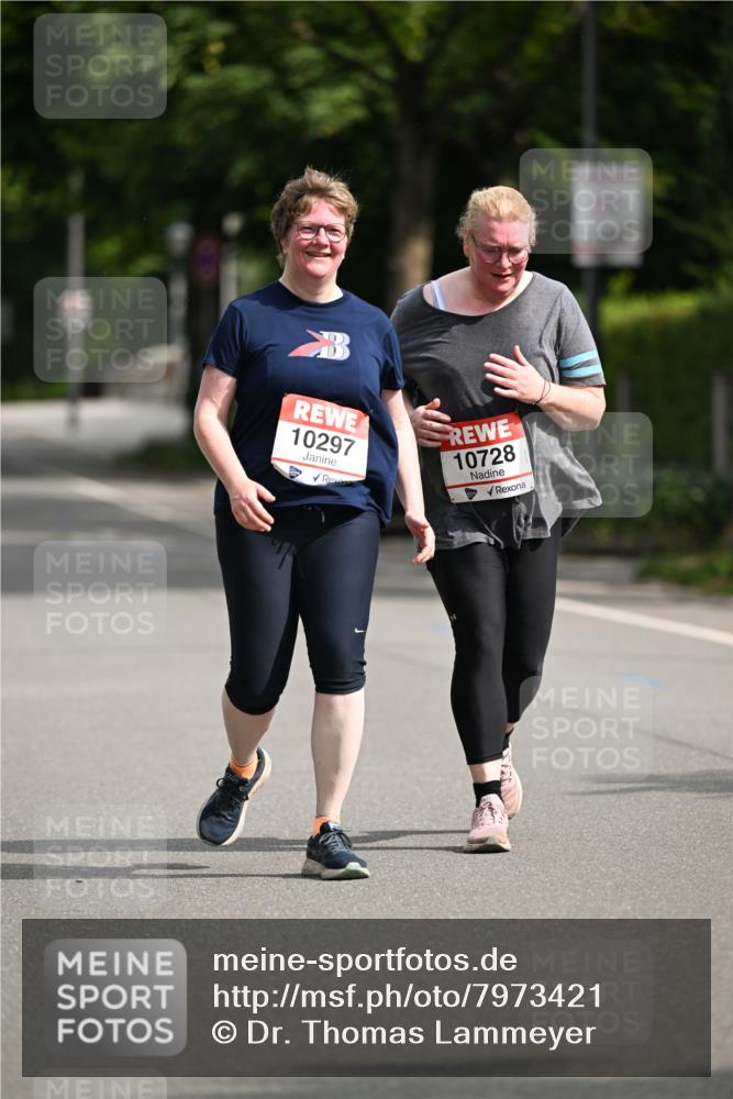 15.06.2025 - REWE Women's Run Dr. Thomas Lammeyer http://msf.ph/oto/7973421 15.06.2025 10:03:57 Laufen 10297, 10728 meine-sportfotos.de