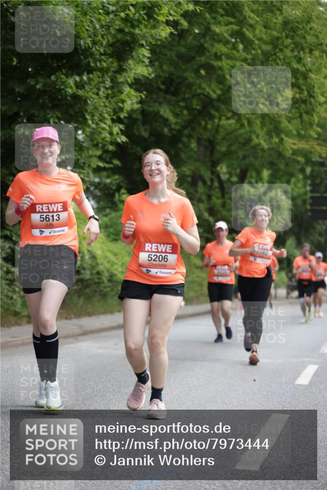 15.06.2025 - REWE Women's Run Jannik Wohlers http://msf.ph/oto/7973444 15.06.2025 10:08:06 Laufen 5613, 5206 meine-sportfotos.de