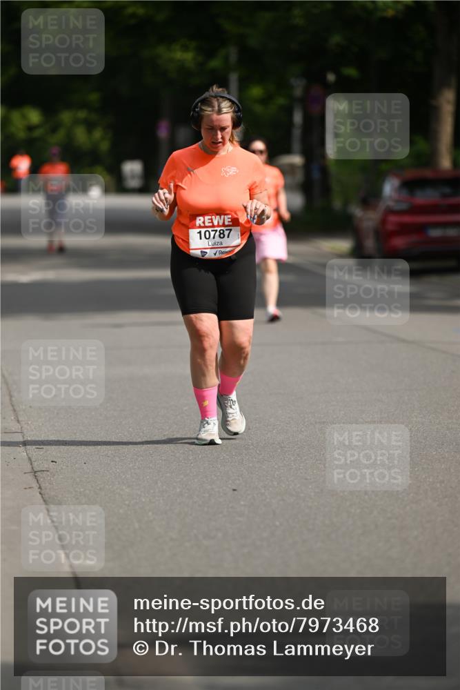 15.06.2025 - REWE Women's Run Dr. Thomas Lammeyer http://msf.ph/oto/7973468 15.06.2025 10:04:46 Laufen 10787 meine-sportfotos.de
