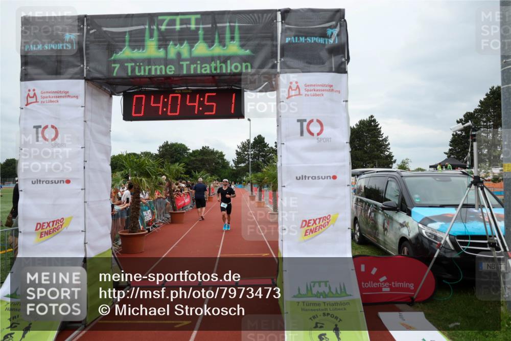 15.06.2025 - 7 Türme Triathlon Michael Strokosch http://msf.ph/oto/7973473 15.06.2025 14:04:50 Ziel 630 meine-sportfotos.de