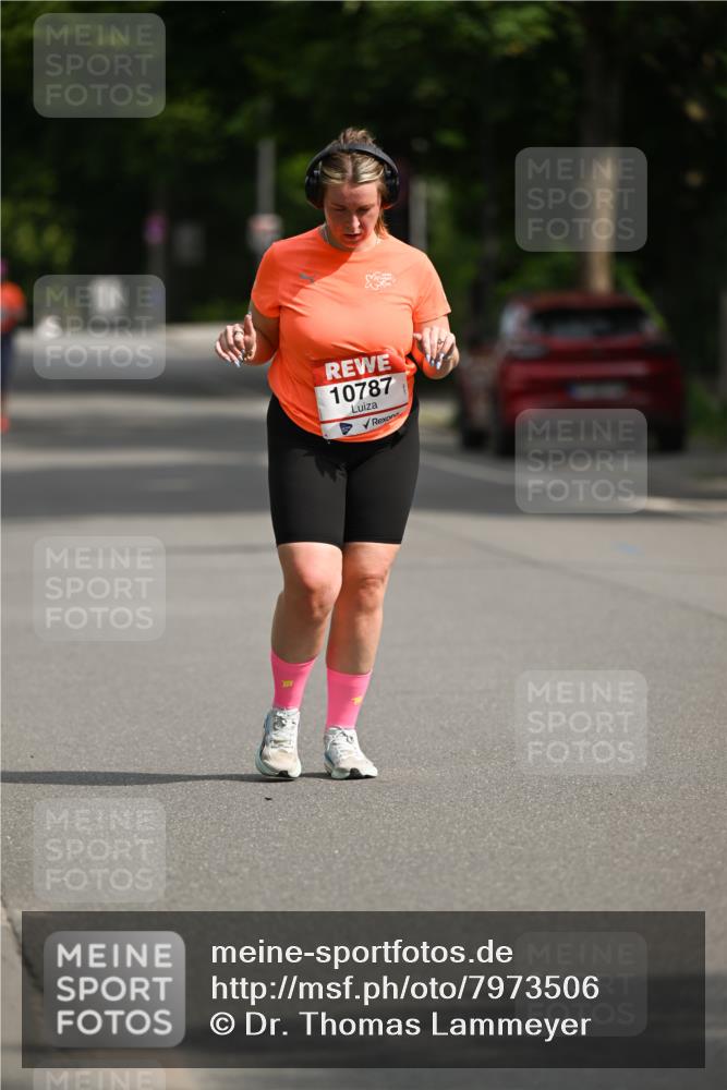 15.06.2025 - REWE Women's Run Dr. Thomas Lammeyer http://msf.ph/oto/7973506 15.06.2025 10:04:47 Laufen 10787 meine-sportfotos.de