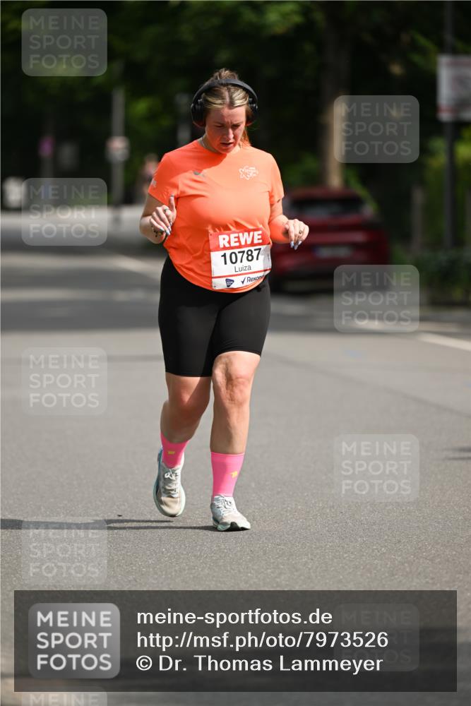 15.06.2025 - REWE Women's Run Dr. Thomas Lammeyer http://msf.ph/oto/7973526 15.06.2025 10:04:48 Laufen 10787 meine-sportfotos.de