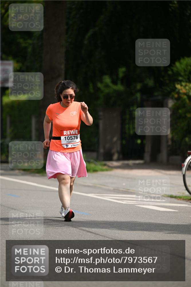 15.06.2025 - REWE Women's Run Dr. Thomas Lammeyer http://msf.ph/oto/7973567 15.06.2025 10:04:55 Laufen 10576 meine-sportfotos.de