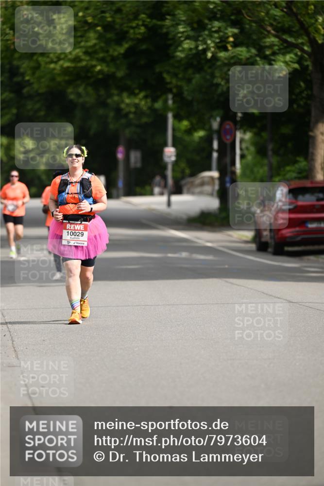 15.06.2025 - REWE Women's Run Dr. Thomas Lammeyer http://msf.ph/oto/7973604 15.06.2025 10:05:32 Laufen 10029 meine-sportfotos.de