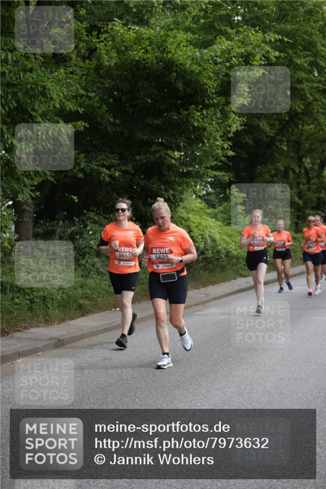 15.06.2025 - REWE Women's Run Jannik Wohlers http://msf.ph/oto/7973632 15.06.2025 10:08:24 Laufen 5651, 562 meine-sportfotos.de
