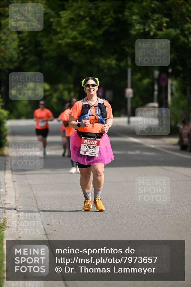 15.06.2025 - REWE Women's Run Dr. Thomas Lammeyer http://msf.ph/oto/7973657 15.06.2025 10:05:35 Laufen 10029 meine-sportfotos.de
