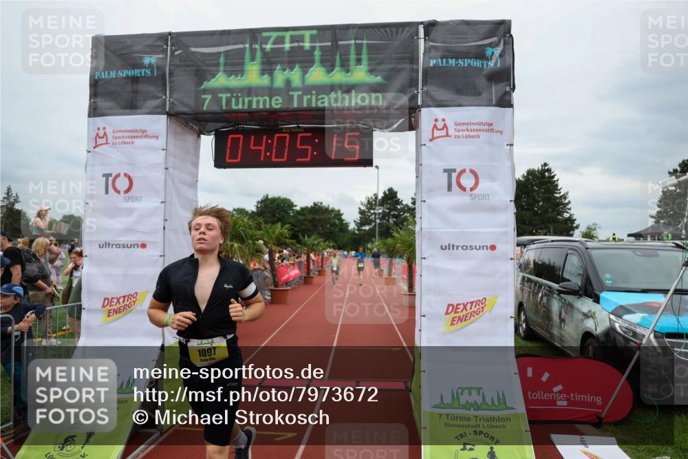 15.06.2025 - 7 Türme Triathlon Michael Strokosch http://msf.ph/oto/7973672 15.06.2025 14:05:15 Ziel 465, 846, 974, 1097 meine-sportfotos.de