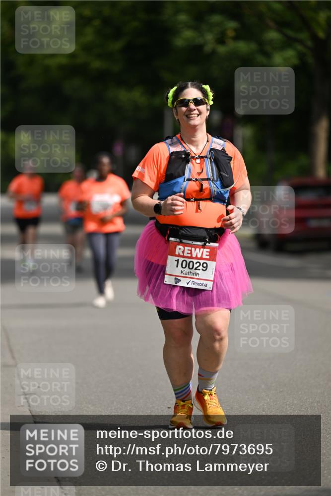 15.06.2025 - REWE Women's Run Dr. Thomas Lammeyer http://msf.ph/oto/7973695 15.06.2025 10:05:37 Laufen 10029 meine-sportfotos.de
