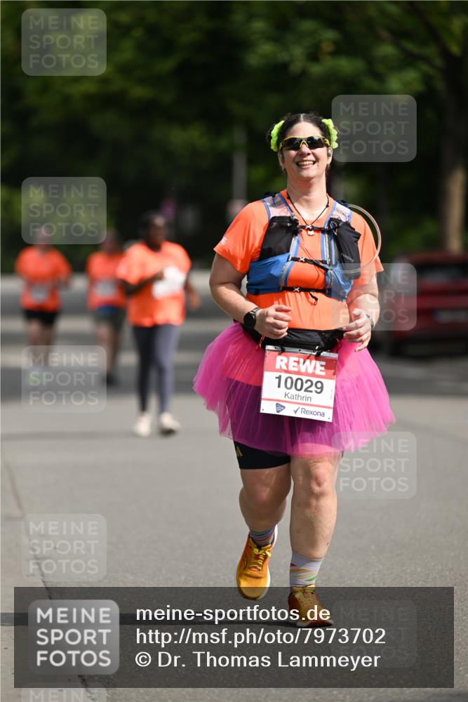 15.06.2025 - REWE Women's Run Dr. Thomas Lammeyer http://msf.ph/oto/7973702 15.06.2025 10:05:38 Laufen 10029 meine-sportfotos.de