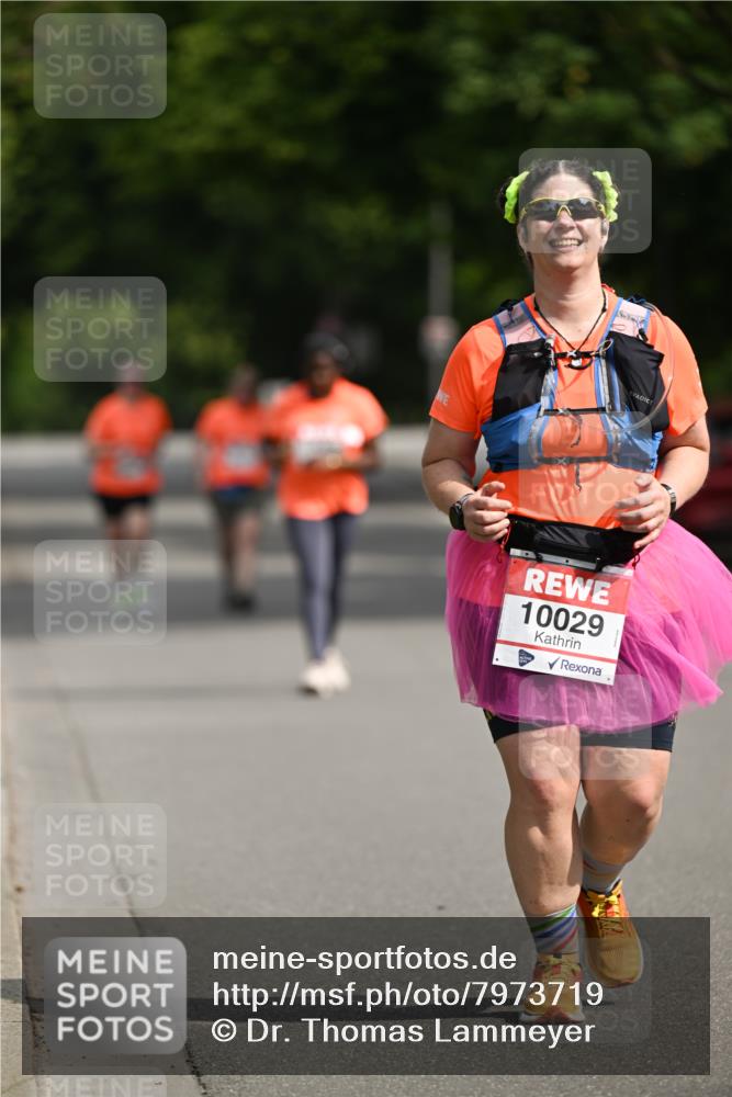 15.06.2025 - REWE Women's Run Dr. Thomas Lammeyer http://msf.ph/oto/7973719 15.06.2025 10:05:38 Laufen 10029 meine-sportfotos.de