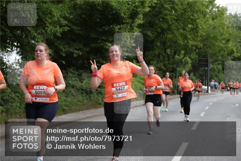 15.06.2025 - REWE Women's Run Jannik Wohlers http://msf.ph/oto/7973721 15.06.2025 10:08:30 Laufen 5097, 5427, 5 meine-sportfotos.de