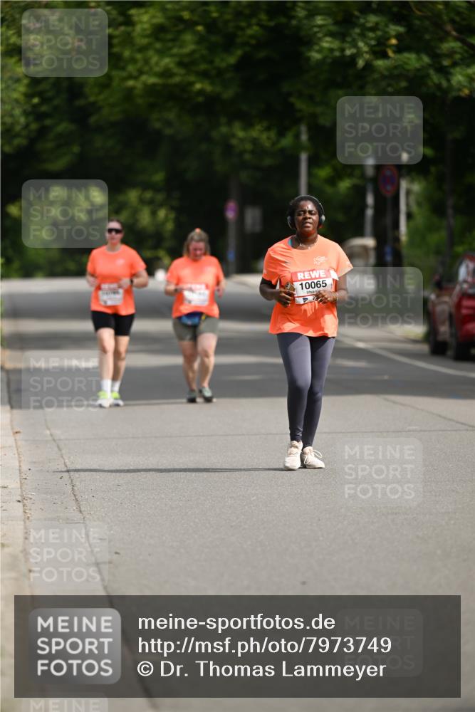 15.06.2025 - REWE Women's Run Dr. Thomas Lammeyer http://msf.ph/oto/7973749 15.06.2025 10:05:40 Laufen 10065 meine-sportfotos.de