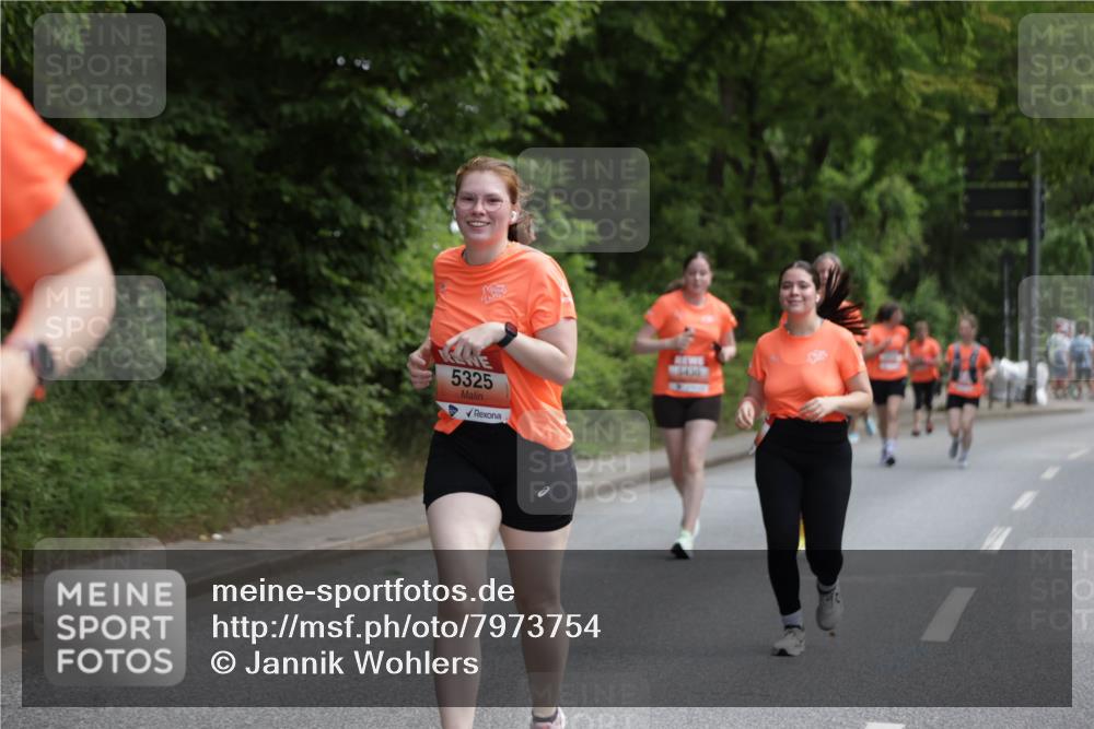 15.06.2025 - REWE Women's Run Jannik Wohlers http://msf.ph/oto/7973754 15.06.2025 10:08:32 Laufen 5325, 6400 meine-sportfotos.de