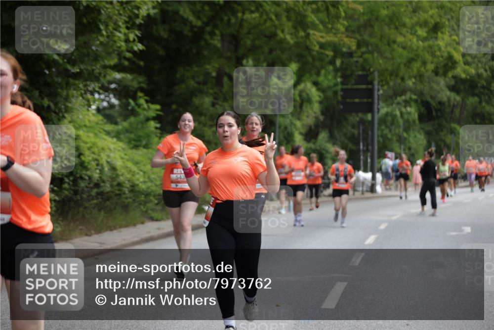 15.06.2025 - REWE Women's Run Jannik Wohlers http://msf.ph/oto/7973762 15.06.2025 10:08:33 Laufen 543 meine-sportfotos.de