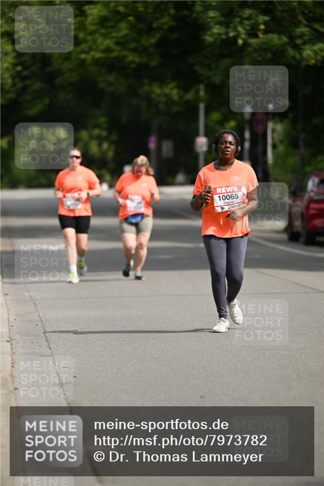 15.06.2025 - REWE Women's Run Dr. Thomas Lammeyer http://msf.ph/oto/7973782 15.06.2025 10:05:41 Laufen 10065 meine-sportfotos.de
