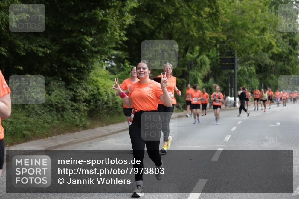 15.06.2025 - REWE Women's Run Jannik Wohlers http://msf.ph/oto/7973803 15.06.2025 10:08:33 Laufen  meine-sportfotos.de