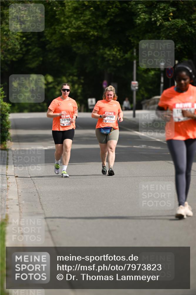 15.06.2025 - REWE Women's Run Dr. Thomas Lammeyer http://msf.ph/oto/7973823 15.06.2025 10:05:43 Laufen 10785, 0180 meine-sportfotos.de