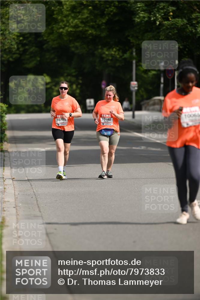15.06.2025 - REWE Women's Run Dr. Thomas Lammeyer http://msf.ph/oto/7973833 15.06.2025 10:05:44 Laufen 10785, 10180, 1006 meine-sportfotos.de