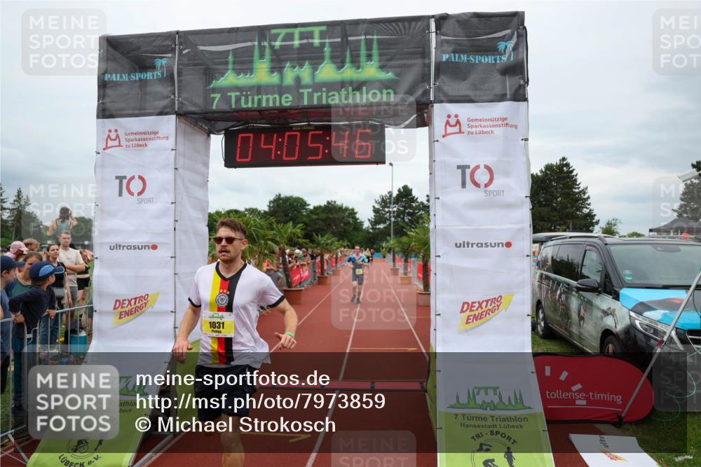 15.06.2025 - 7 Türme Triathlon Michael Strokosch http://msf.ph/oto/7973859 15.06.2025 14:05:46 Ziel 971, 1031 meine-sportfotos.de