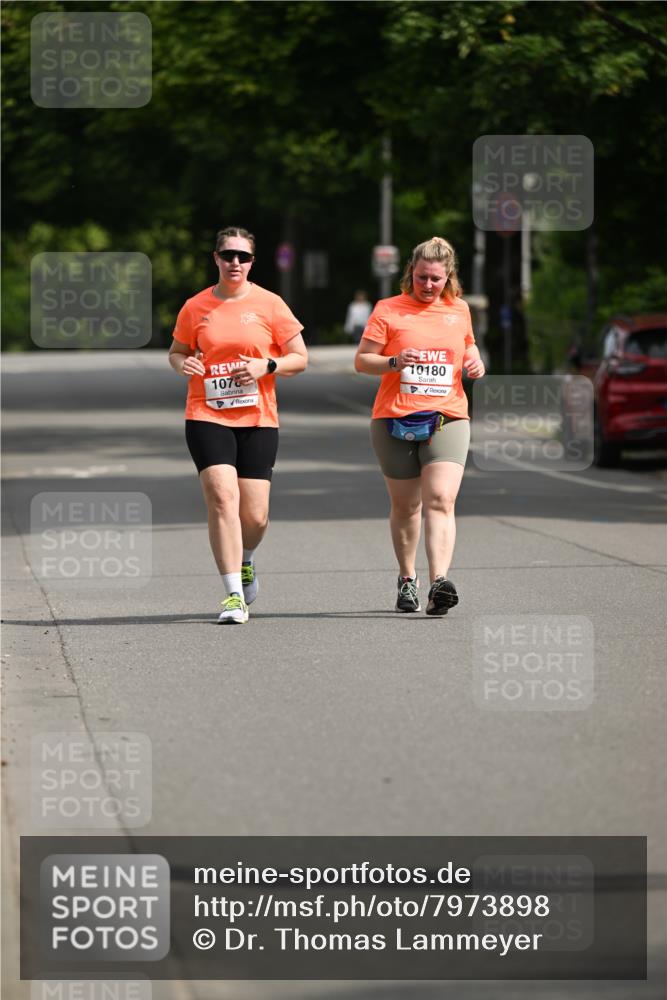 15.06.2025 - REWE Women's Run Dr. Thomas Lammeyer http://msf.ph/oto/7973898 15.06.2025 10:05:46 Laufen 107, 10180 meine-sportfotos.de