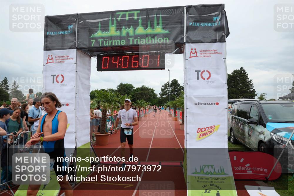 15.06.2025 - 7 Türme Triathlon Michael Strokosch http://msf.ph/oto/7973972 15.06.2025 14:06:01 Ziel 477, 599, 633, 657, 984 meine-sportfotos.de