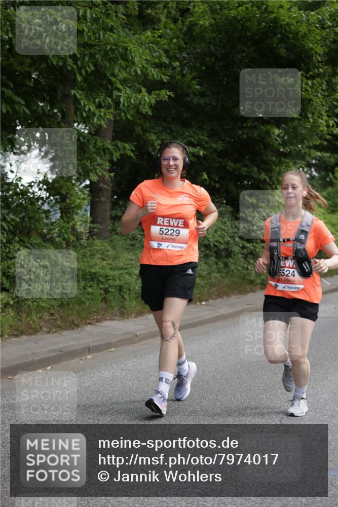 15.06.2025 - REWE Women's Run Jannik Wohlers http://msf.ph/oto/7974017 15.06.2025 10:08:42 Laufen 5229, 5524 meine-sportfotos.de