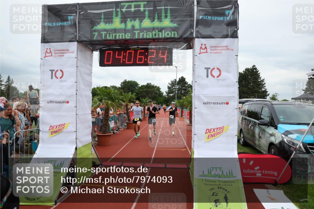 15.06.2025 - 7 Türme Triathlon Michael Strokosch http://msf.ph/oto/7974093 15.06.2025 14:06:24 Ziel 196, 370, 989, 1187 meine-sportfotos.de