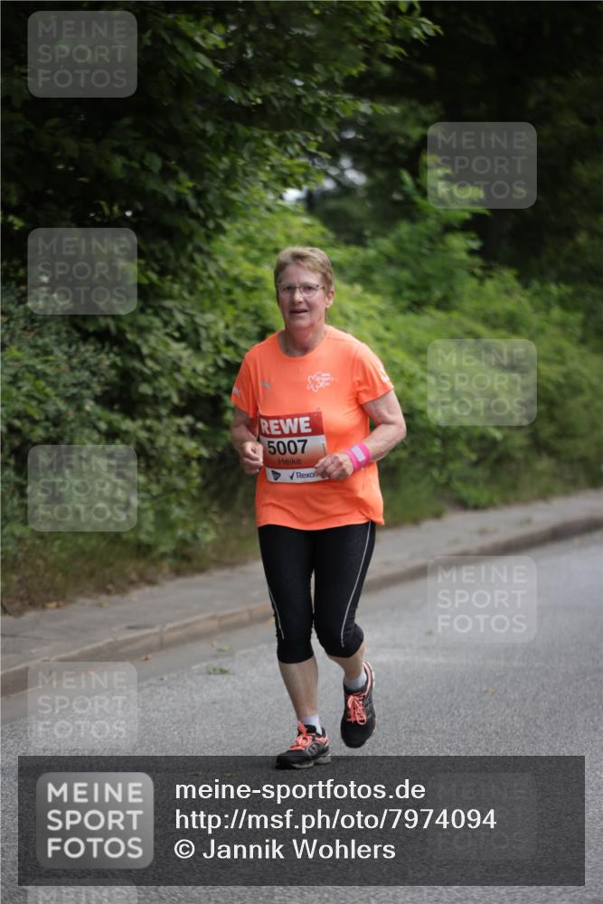 15.06.2025 - REWE Women's Run Jannik Wohlers http://msf.ph/oto/7974094 15.06.2025 10:08:45 Laufen 5007 meine-sportfotos.de
