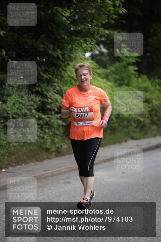 15.06.2025 - REWE Women's Run Jannik Wohlers http://msf.ph/oto/7974103 15.06.2025 10:08:45 Laufen 5007 meine-sportfotos.de
